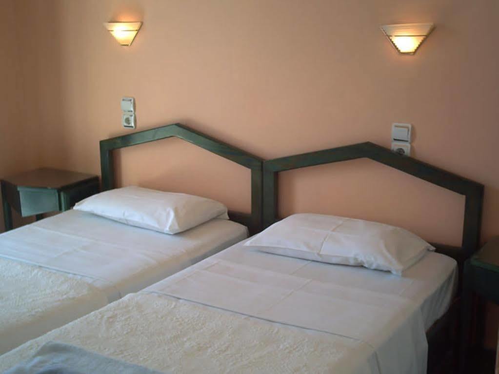 Golden Moon Hotel Toló Kültér fotó